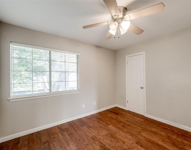 2101 Polaris Ave - Photo Thumbnail 14
