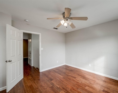 2101 Polaris Ave - Photo Thumbnail 10