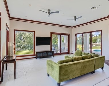 14614 Mansfield Dam Ct - Photo Thumbnail 7