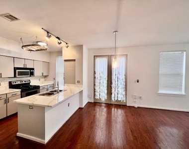 1201 Grove Blvd - Photo Thumbnail 6