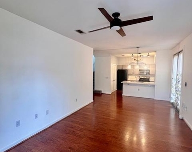 1201 Grove Blvd - Photo Thumbnail 2