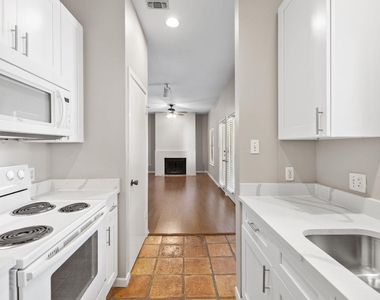 712 Graham Pl - Photo Thumbnail 29