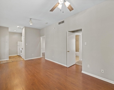 712 Graham Pl - Photo Thumbnail 27