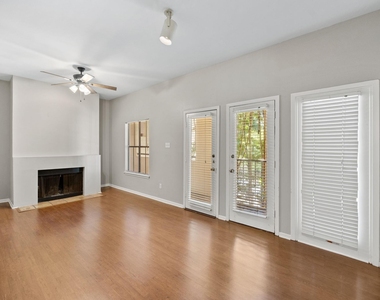 712 Graham Pl - Photo Thumbnail 10
