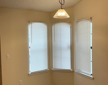 2892 Golden Pond Boulevard - Photo Thumbnail 10