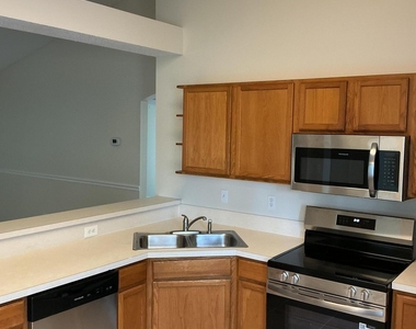 2892 Golden Pond Boulevard - Photo Thumbnail 8