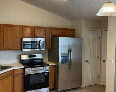 2892 Golden Pond Boulevard - Photo Thumbnail 6