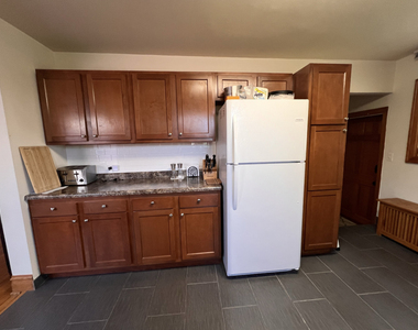 1011 Central Avenue - Photo Thumbnail 2