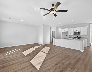 548 Madison St - Photo Thumbnail 38