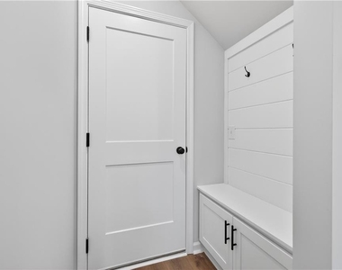 548 Madison St - Photo Thumbnail 39