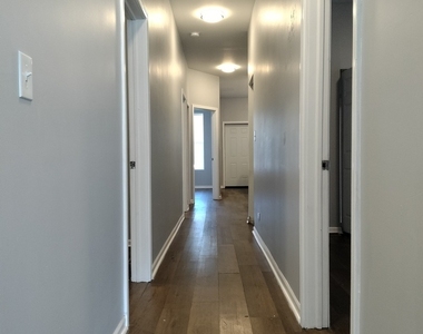 5725 S Green Street - Photo Thumbnail 4