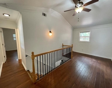 8940 Bay Drive - Photo Thumbnail 3