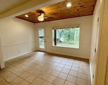 8940 Bay Drive - Photo Thumbnail 10
