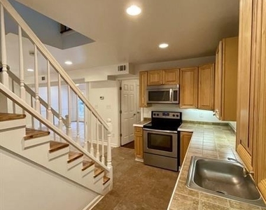 8940 Bay Drive - Photo Thumbnail 9