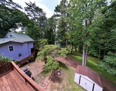 8940 Bay Drive - Photo Thumbnail 18