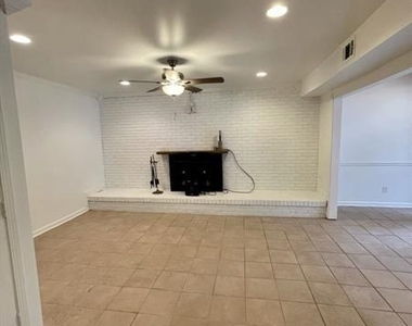 8940 Bay Drive - Photo Thumbnail 11