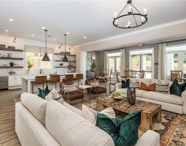 62 Dawson Club Way - Photo Thumbnail 4