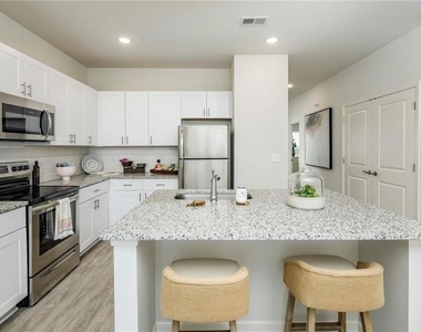 62 Dawson Club Way - Photo Thumbnail 11