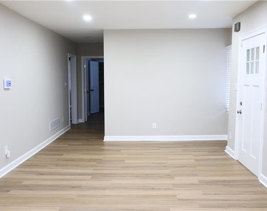 1876 Sandtown Road Sw - Photo Thumbnail 8