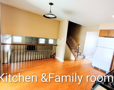 267 Silverado Street - Photo Thumbnail 2