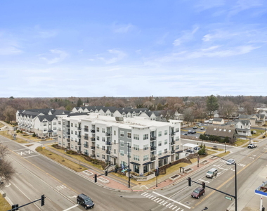 103 E Crystal Lake Avenue - Photo Thumbnail 32