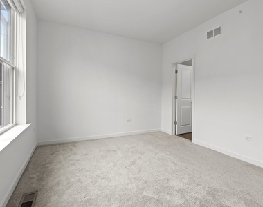 103 E Crystal Lake Avenue - Photo Thumbnail 24