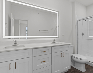 103 E Crystal Lake Avenue - Photo Thumbnail 21