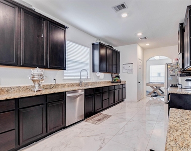 22127 Roxanne Field Lane - Photo Thumbnail 10