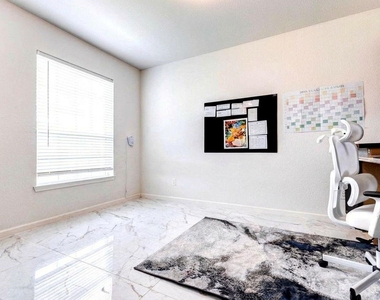 22127 Roxanne Field Lane - Photo Thumbnail 9