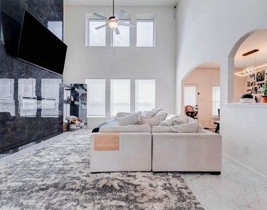 22127 Roxanne Field Lane - Photo Thumbnail 2