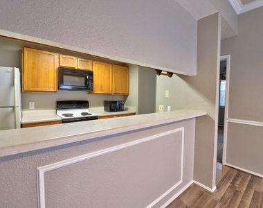 9203 Danforth Way - Photo Thumbnail 9