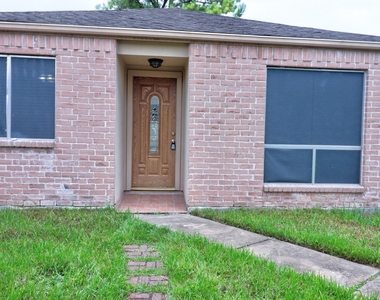 9203 Danforth Way - Photo Thumbnail 3