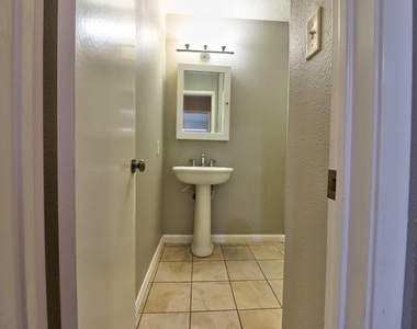 9203 Danforth Way - Photo Thumbnail 22