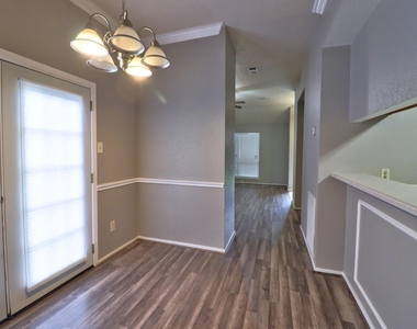 9203 Danforth Way - Photo Thumbnail 8