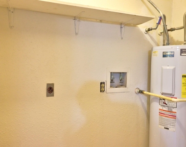 9203 Danforth Way - Photo Thumbnail 23