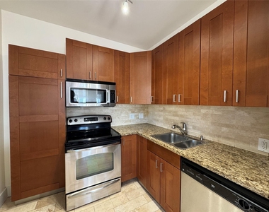 1509 Holman Street - Photo Thumbnail 3