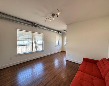 1509 Holman Street - Photo Thumbnail 2