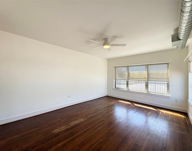 1509 Holman Street - Photo Thumbnail 5