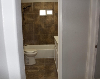 3314 Holman Street - Photo Thumbnail 10