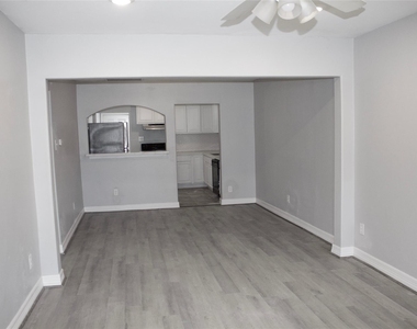 3314 Holman Street - Photo Thumbnail 5