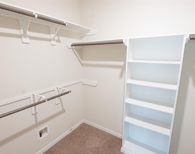 216 N Lynx Trail - Photo Thumbnail 25