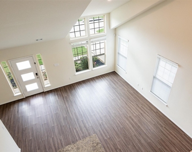 216 N Lynx Trail - Photo Thumbnail 15