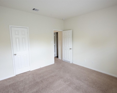 216 N Lynx Trail - Photo Thumbnail 37