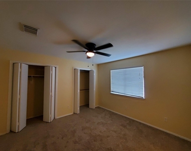 1413 Bridle Path Path - Photo Thumbnail 10