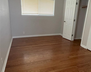 14523 Alrover Street - Photo Thumbnail 4