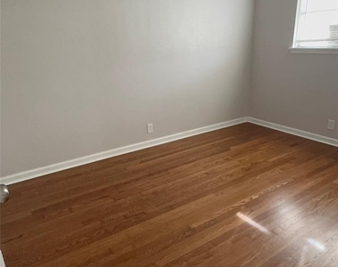 14523 Alrover Street - Photo Thumbnail 2