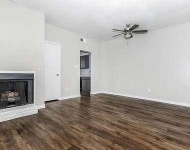4400 Memorial Drive - Photo Thumbnail 13