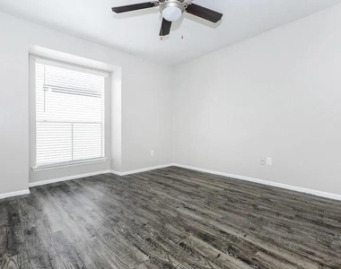 4400 Memorial Drive - Photo Thumbnail 18