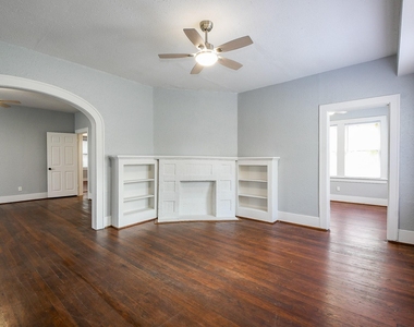 3015 Isabella Street - Photo Thumbnail 1