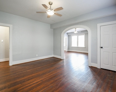 3015 Isabella Street - Photo Thumbnail 12